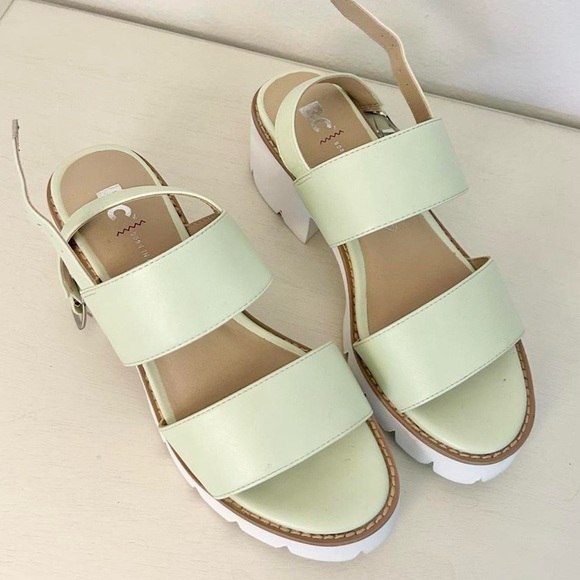 SOLD - Nordstrom Pistachio green platform sandals - Picture 3 of 7